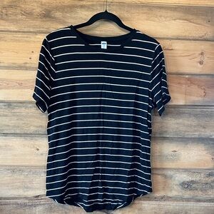 Old Navy Black and White Striped Short Sleeve Tee
